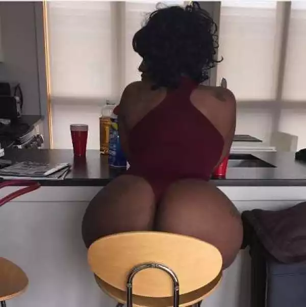 Meet the US-based Nigerian Booty Queen Raking Heavy Dollars from Showing Off Her Backside (Photos)